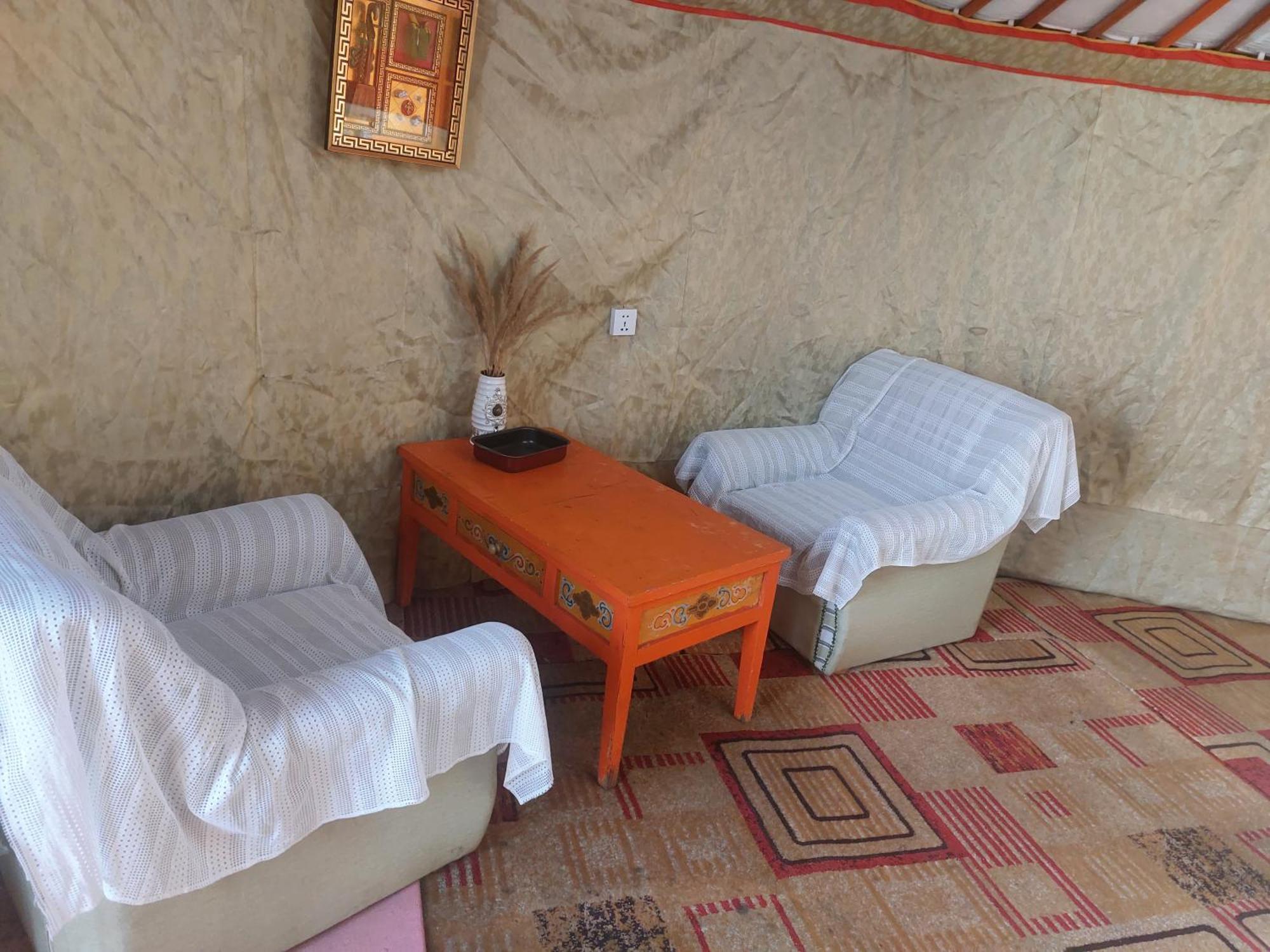 Gana's Guest House&Tours Oulan-Bator Extérieur photo