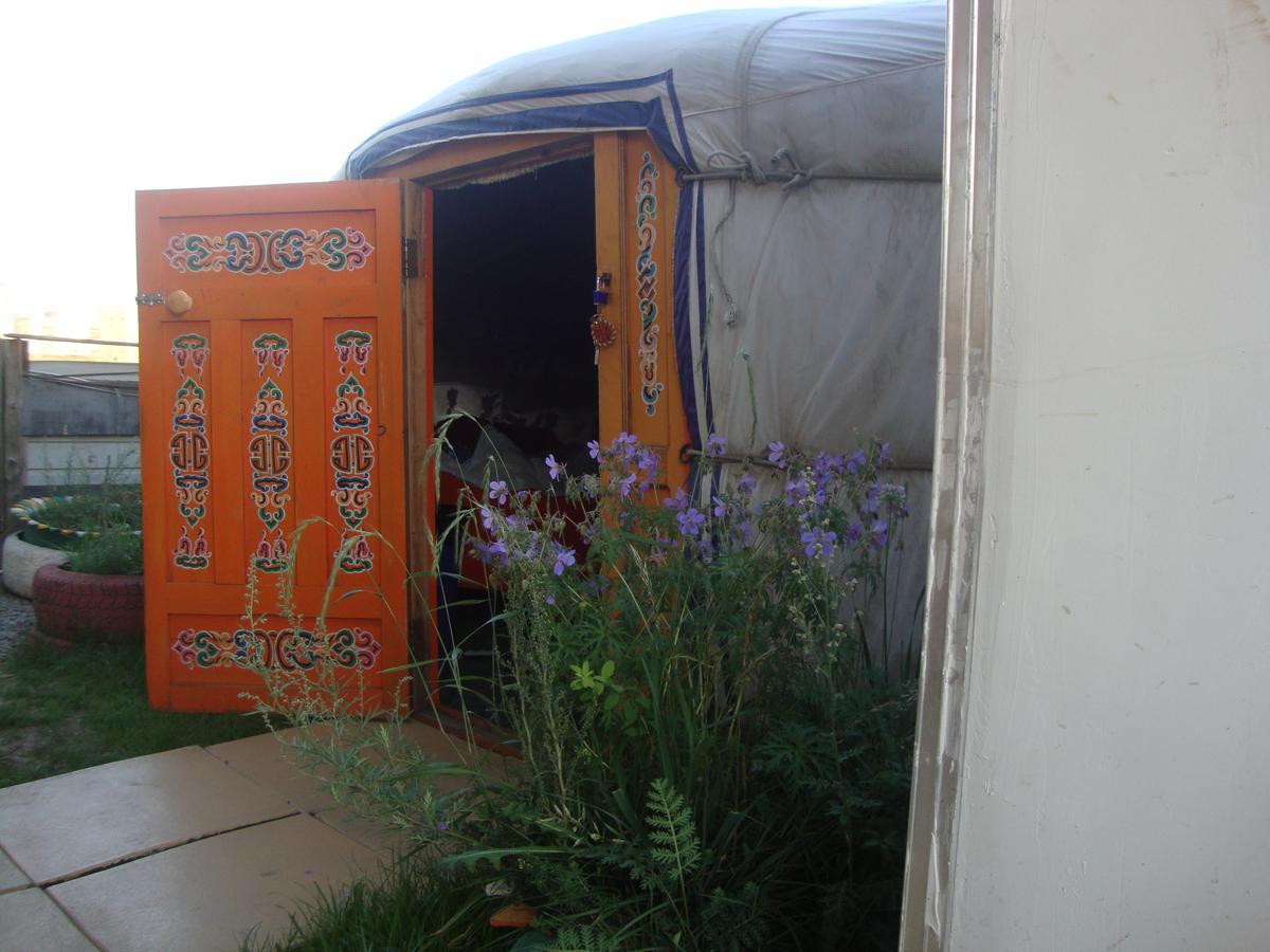 Gana's Guest House&Tours Oulan-Bator Extérieur photo